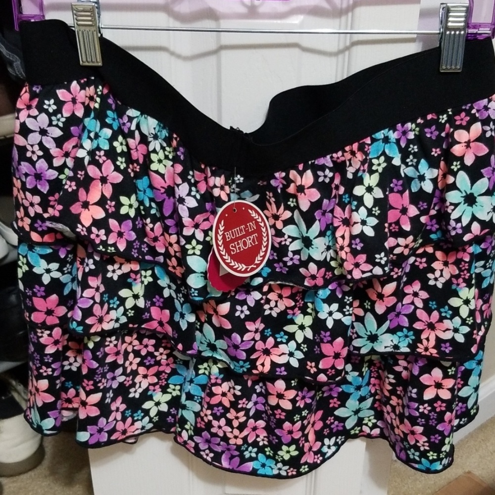 NWT SO Skirt with built in Shorts